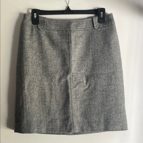 Talbots Dresses & Skirts - Talbots Classic Gray Like New Wool Skirt Double Lined Size 6P Work/Staple